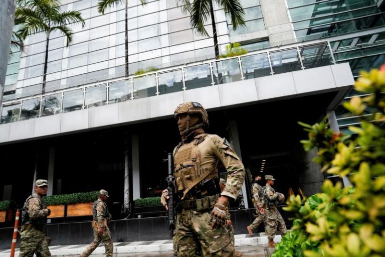 Panama offers temporary reprieve for 112 migrants deported by US